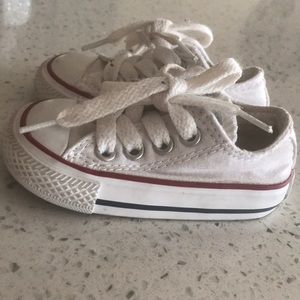 White low top converse